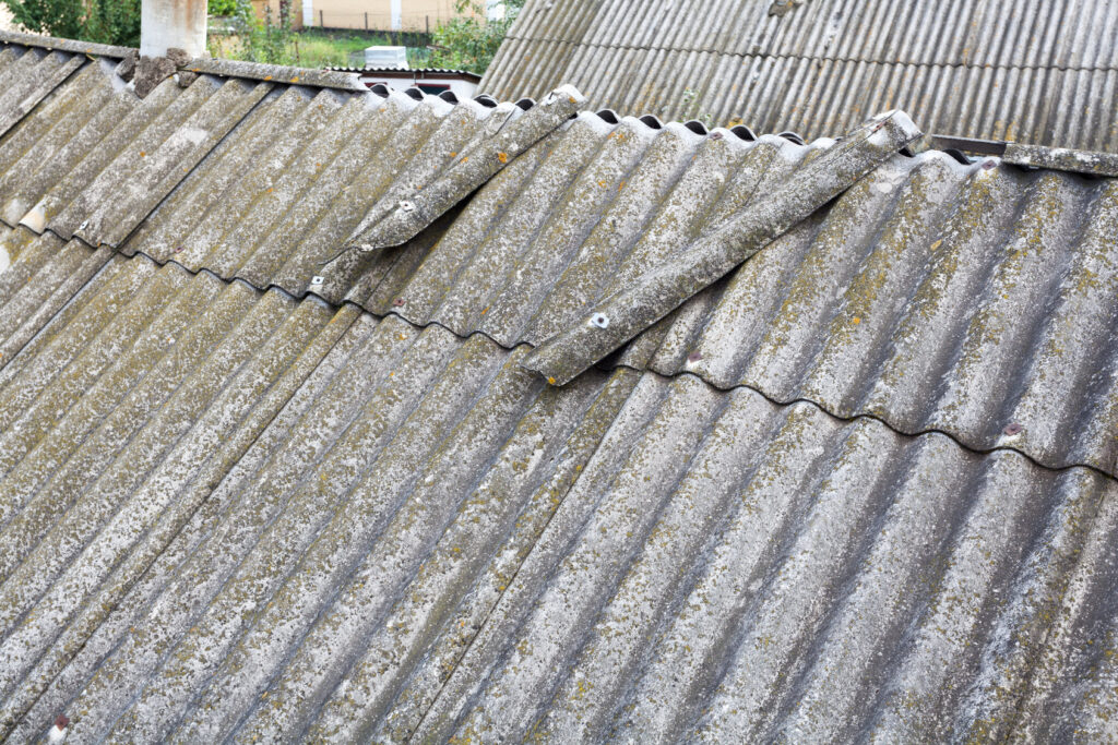 How to Identify an Old Roof